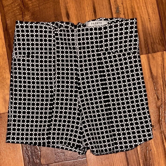 Papaya Women Black & White dress Plaid shorts size S - Picture 5 of 8